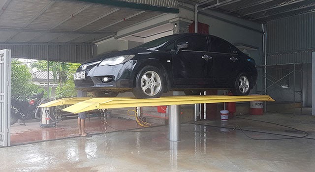 Chú ý an toàn khi sử dụng cầu nâng 1 trụ rửa xe ô tô